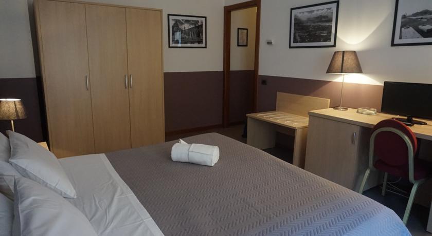 Hotel Crisol Europa Palermo Esterno foto