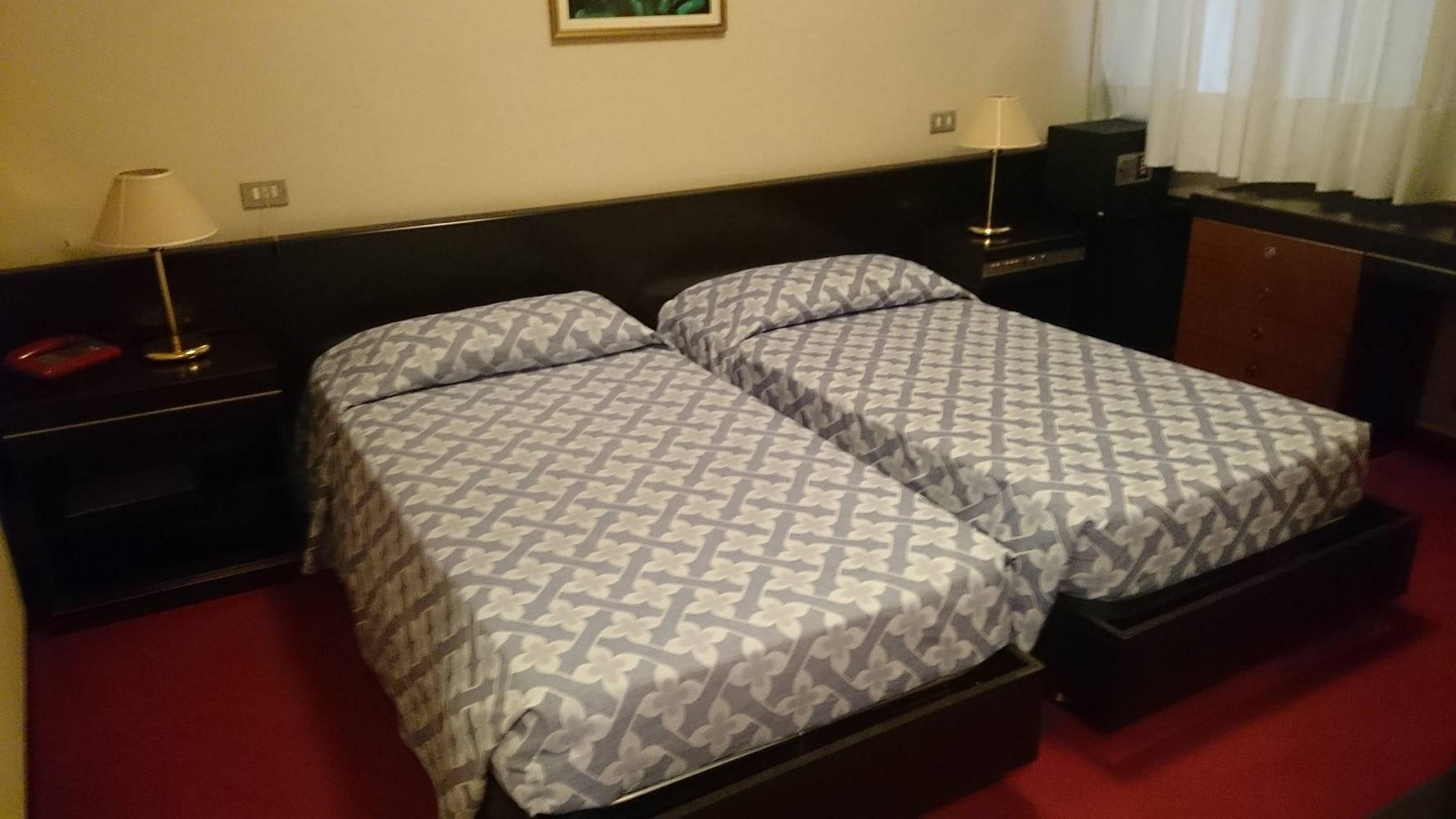 Hotel Crisol Europa Palermo Esterno foto