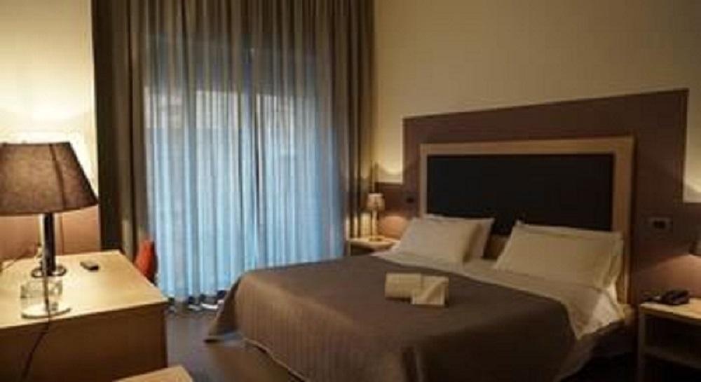 Hotel Crisol Europa Palermo Esterno foto