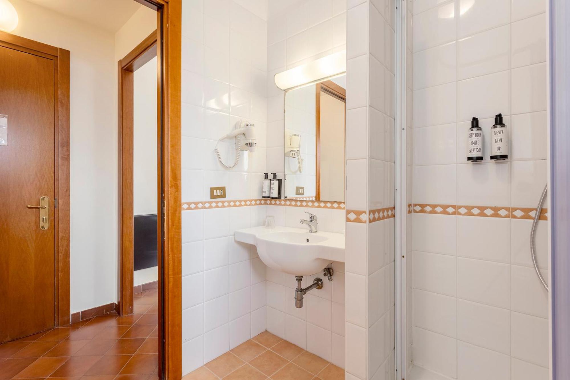 Hotel Crisol Europa Palermo Esterno foto