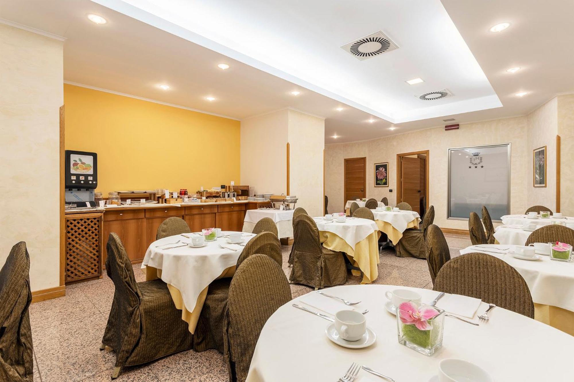 Hotel Crisol Europa Palermo Esterno foto